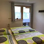Haus Fernsebner Apartamento